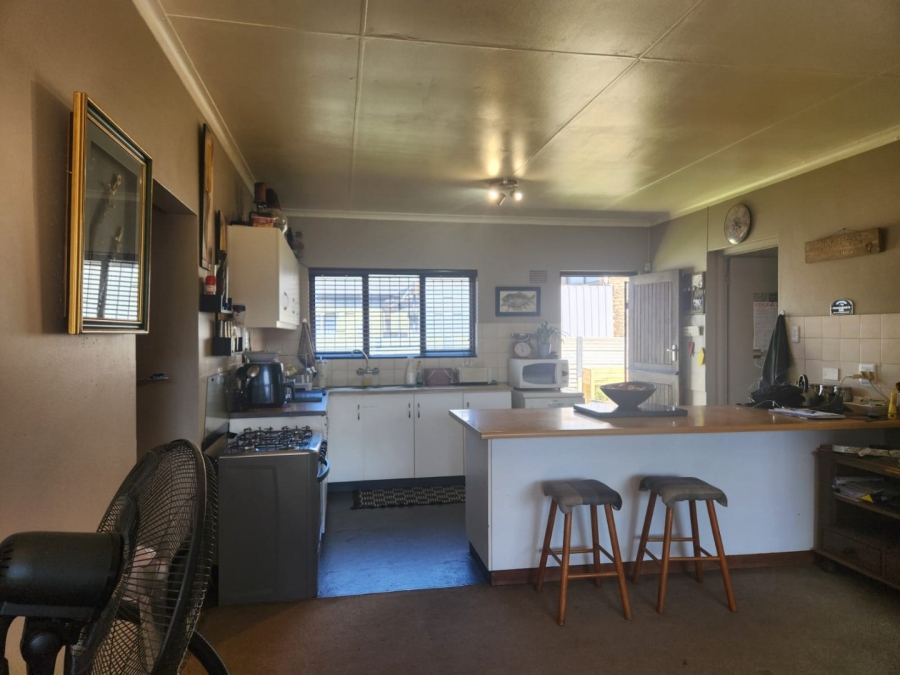 4 Bedroom Property for Sale in Groeneweide Park Western Cape